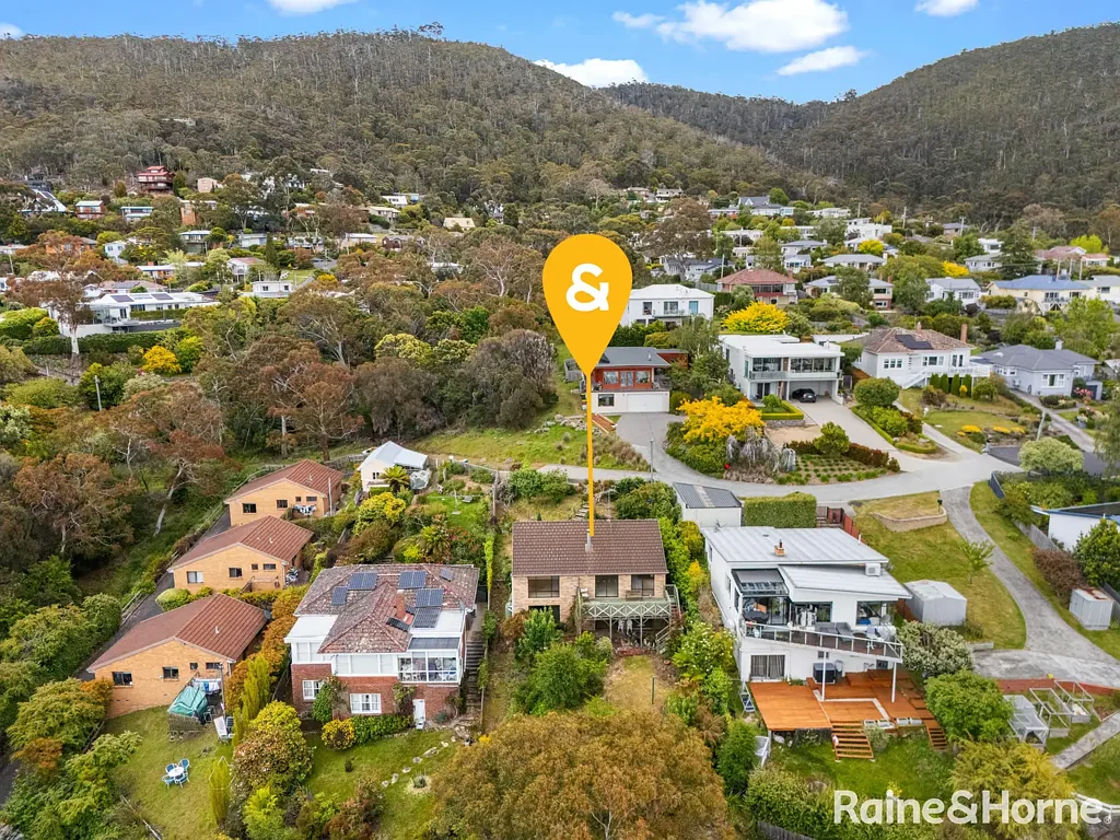 10 Dallas Avenue, Taroona, TAS 7053