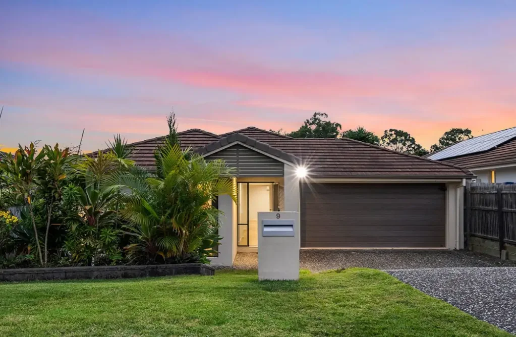 9 Trinity Crescent, Augustine Heights, QLD 4300