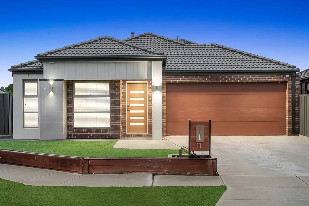 Manor Lakes 4Habitaciones Family Comfort Meets Effortless Living in a Well-Designed Home!