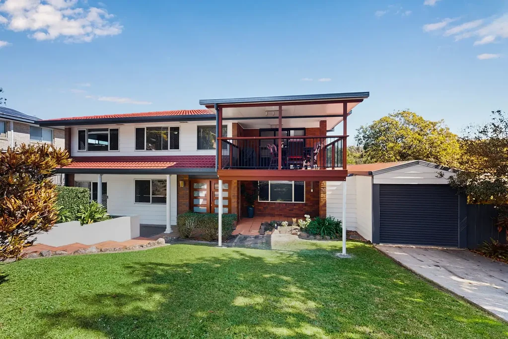 Spacious Family Living with Multiple Living Areas, Solar and Powered Shed