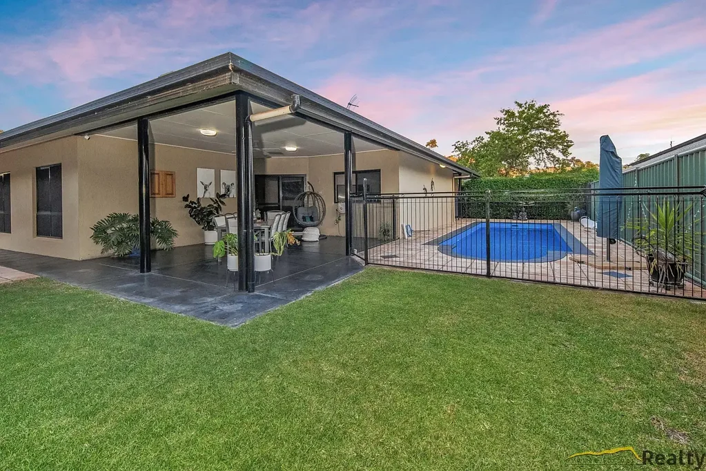 Araluen 5Moenga Luxury Living in Alice Springs – An Exceptional Family Oasis