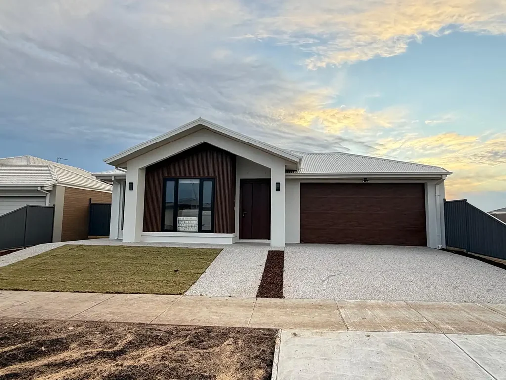 🏠 Modern / Spacious 4-Bedroom Home for Rent – Just $570 Per Week!