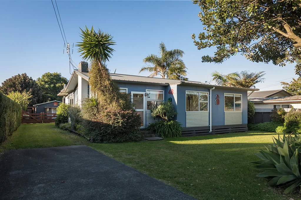 Athenree 2 Bedroom Oh So Cute and Affordable!