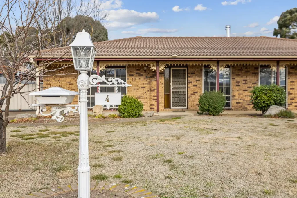 Cooma 3Kwarto Charming Brick Home