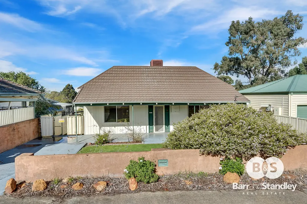 65 Deakin Street, Collie, WA 6225