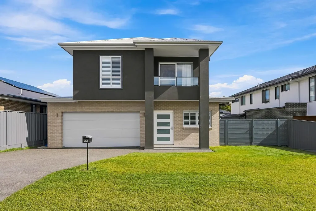 MODERN 4-BEDROOM HOME - ALBION PARK