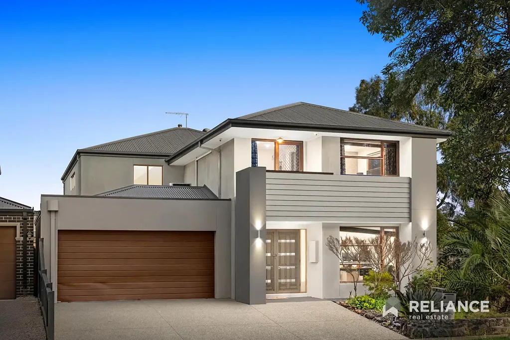 Truganina 5 Bedroom Luxury Parkside Family Living with Exceptional Space!
