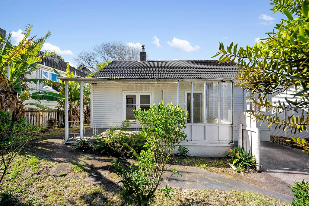Onehunga 3房  Renovate, Develop or Reimagine