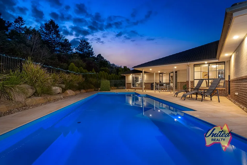 The Oaks 4ਬੈੱਡਰੂਮ Sophisticated Country-Style Living in a Private, Gated Community