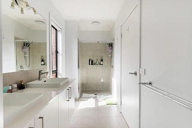 169C STONEHILL DR, MADDINGLEY VIC 3340, 4房, 2浴, House