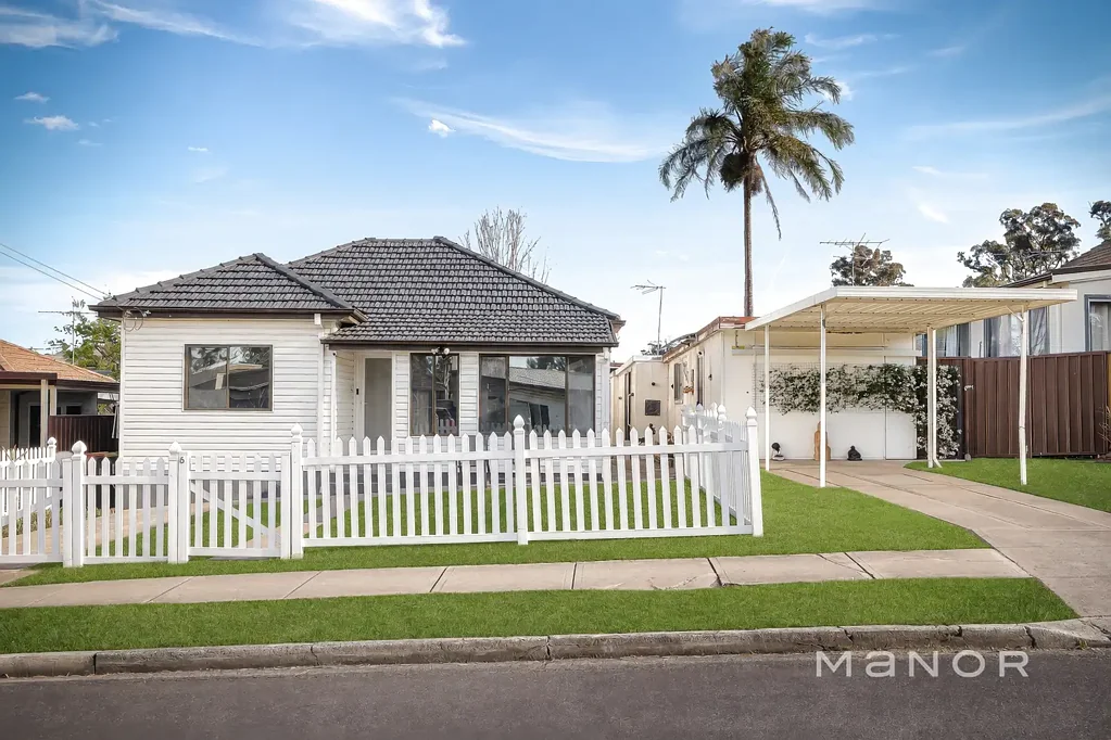 Blacktown 5 Bedroom Renovated Family Living with a Versatile Teenage Retreat in South Blacktown