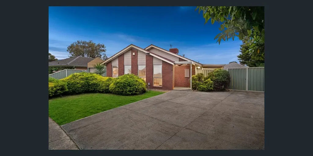 31 Daphne Crescent, Werribee, VIC 3030