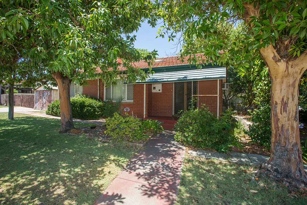 322 Alexander Road, Belmont, WA 6104