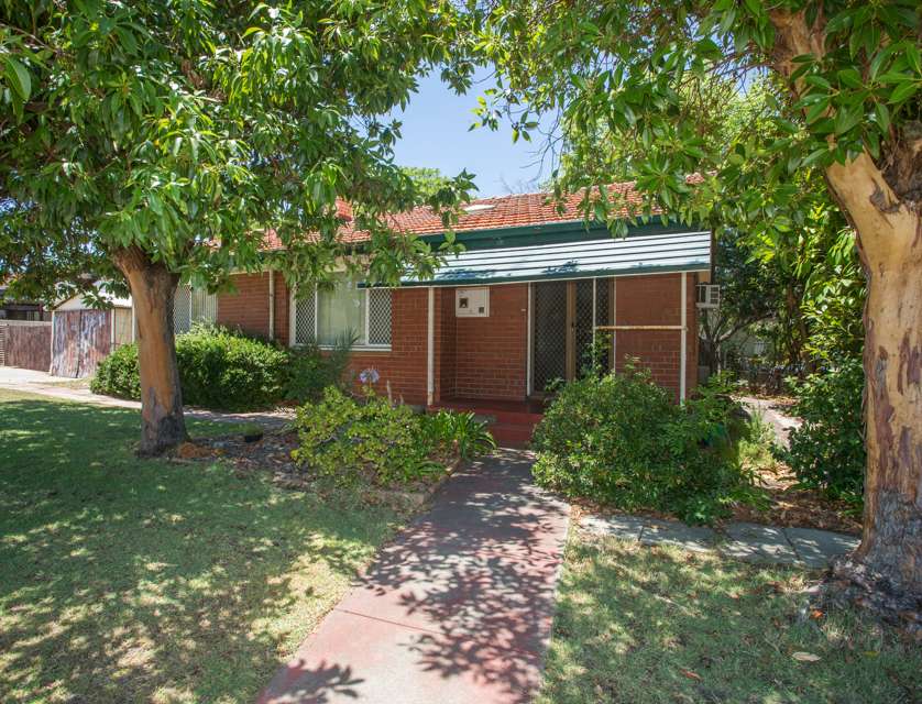 322 Alexander Road, Belmont, WA 6104, 2 Bedrooms, 1 Bathrooms, House