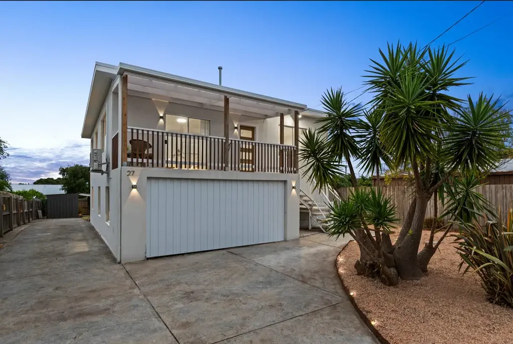 Coastal Comfort with Space, Style and Bay Views