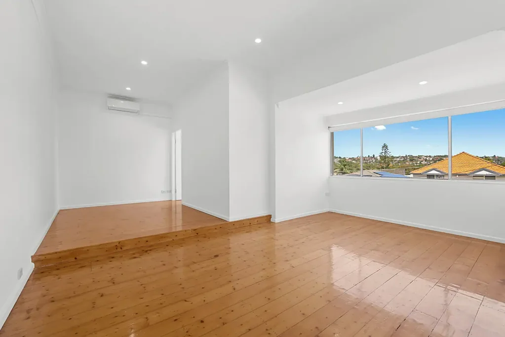 Three Bedroom Apartment With Large Courtyard