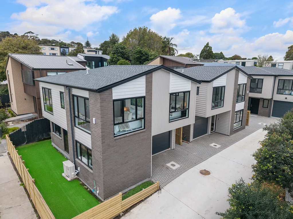 18A Range View Road, Mount Albert, Auckland City, Auckland