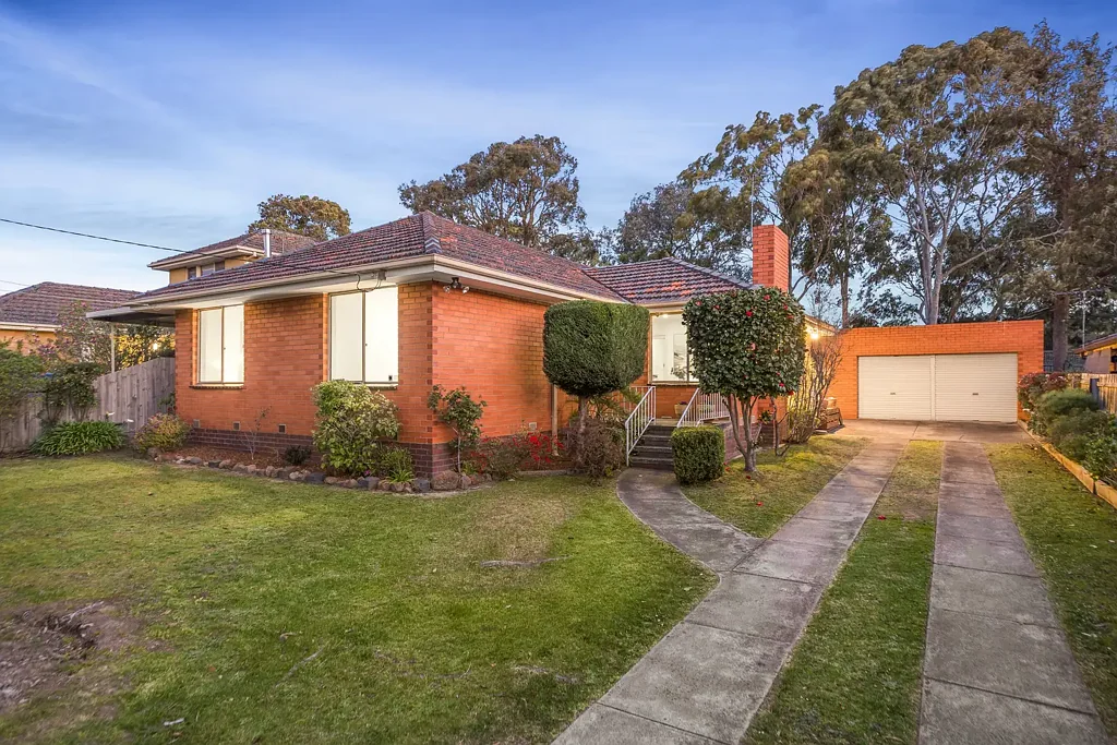 Forest Hill 4 Slaapkamer Parkside appeal for lovers of well-appointed classic living