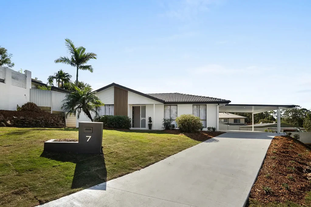 Albany Creek 4ਬੈੱਡਰੂਮ FULLY RENOVATED, PERFECTLY POSITIONED