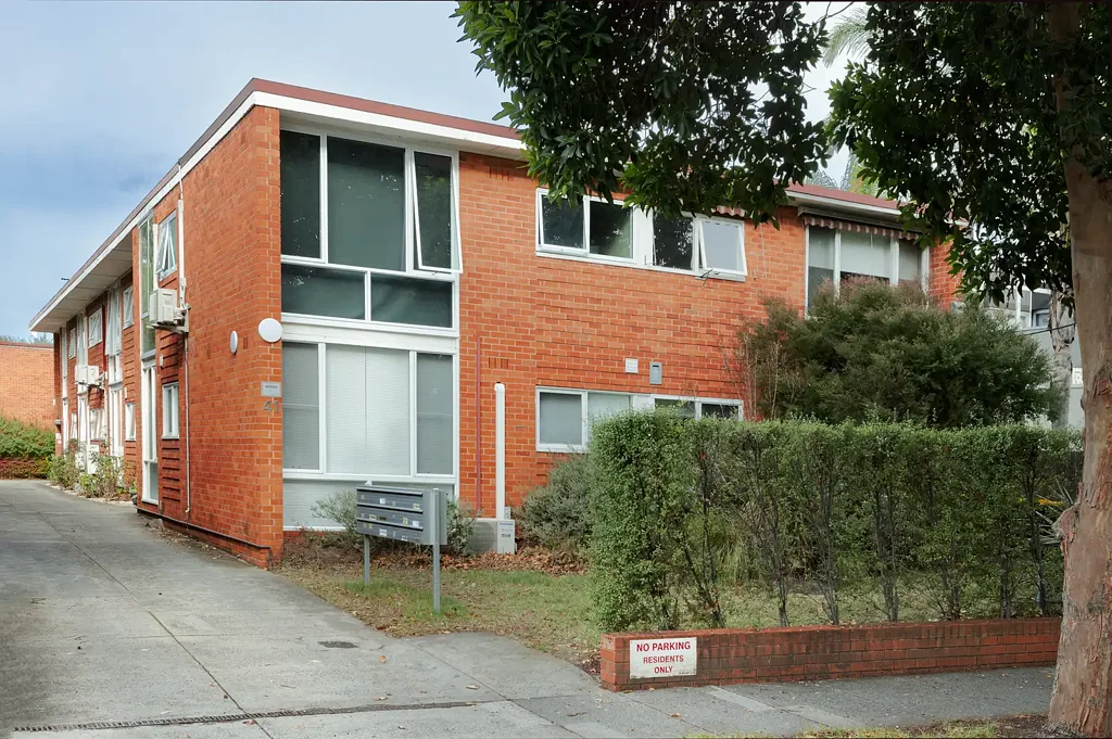 Ground Floor Beauty in Prime Elsternwick Location