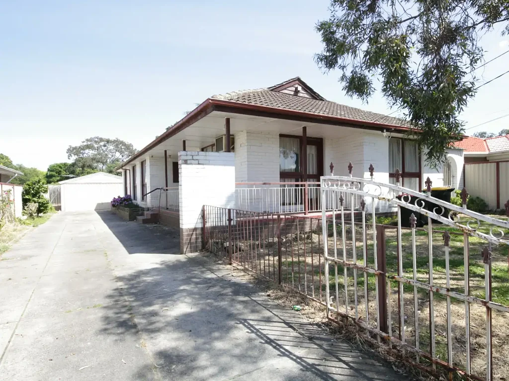 FOUR BEDROOM HOUSE IN SPRINGVALE SOUTH