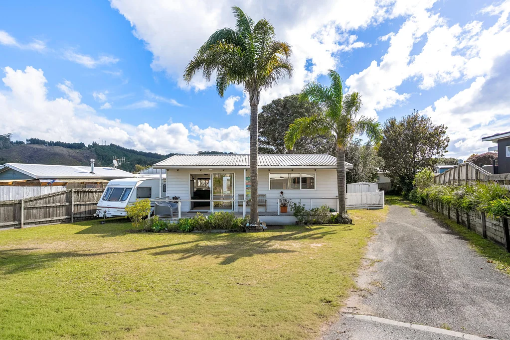 Whangamata 2房  Ready to enjoy. Renovated Comfort - Sleeps 9