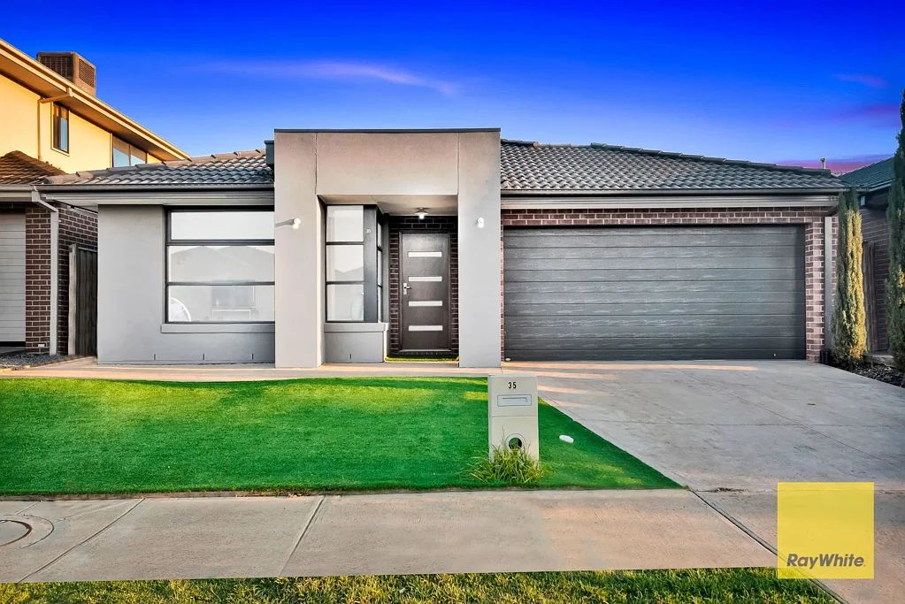 35 Stockmans Drive, Truganina, VIC 3029