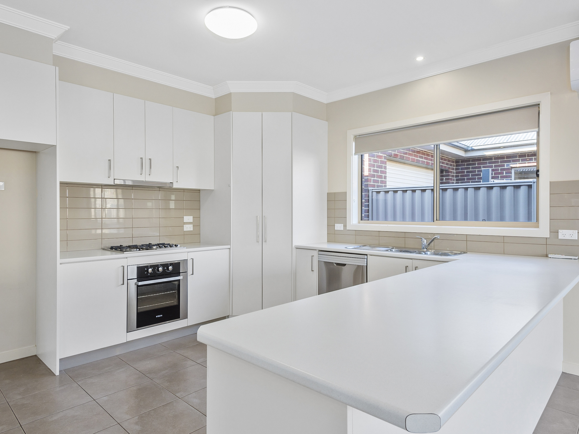 UNIT 3 17 STAWELL ST, ROMSEY VIC 3434, 0房, 0浴, Unit