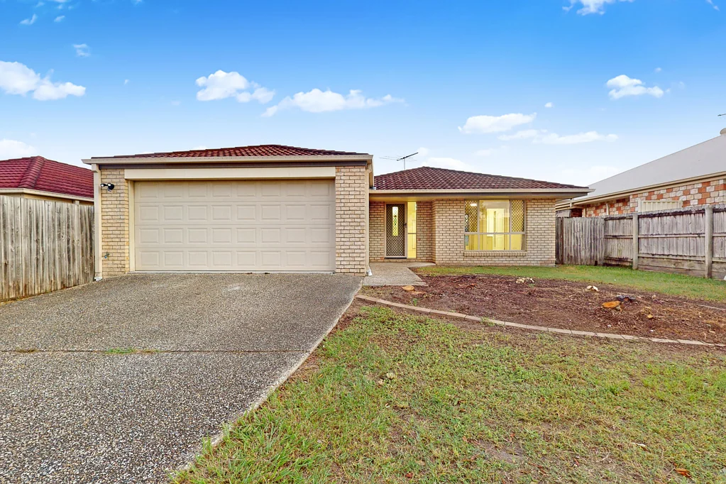 RECENTLY REFRESHED | SPACIOUS LOWSET FAMILY HOME