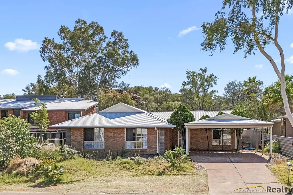 63 Cromwell Drive, Desert Springs, NT 870