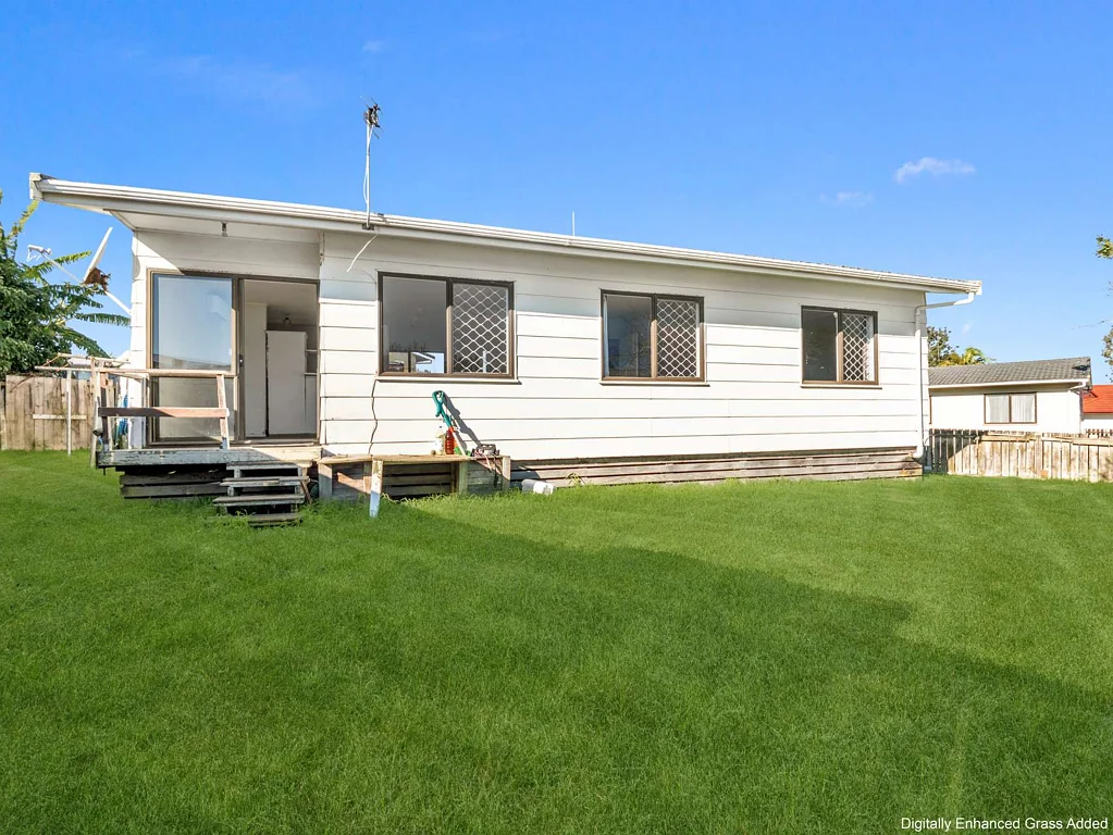 Clendon Park 3房  Do up opportunity to add value - Urgent Sale!