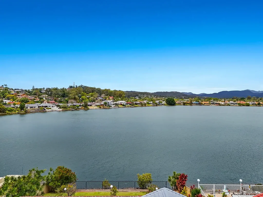 19 Angelica Street, Elanora, QLD 4221