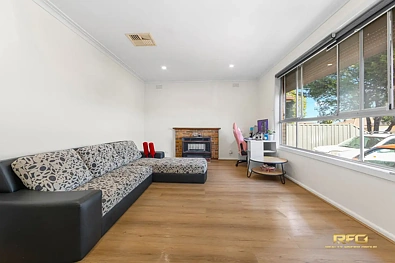 24 Glyndon Ave, St Albans, VIC 3021, 3房, 1浴, House