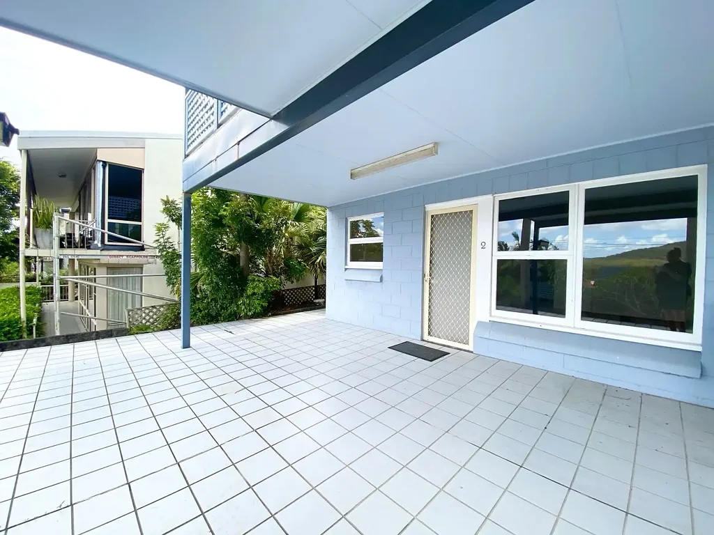 One Bedroom Unit In Shoal Bay!