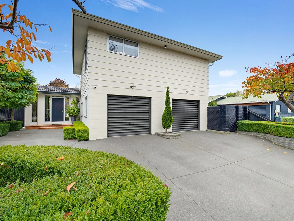 Casebrook 4房  Family Home With Options!