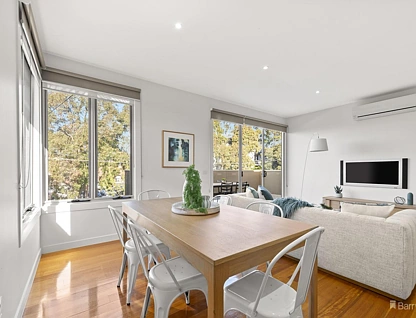 1/1 Derreck Avenue, Bulleen, VIC 3105, 3房, 2浴, Townhouse