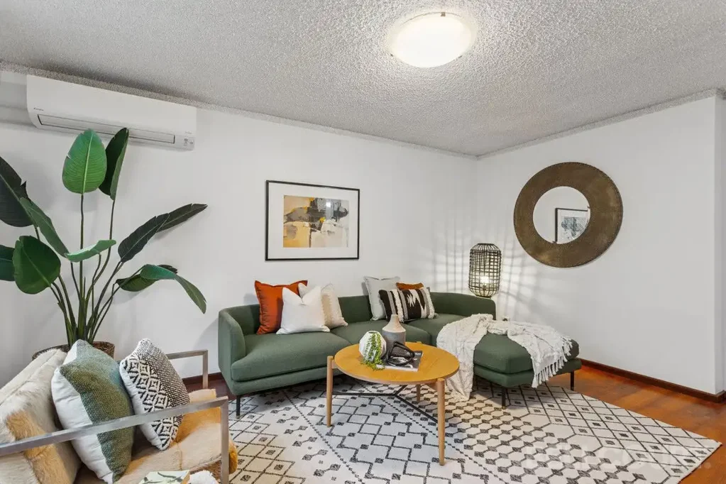 Mount Lawley 3 Slaapkamer HOW'S THE SERENITY, ENJOY TOWNHOUSE LIVING AT THE GRANGE