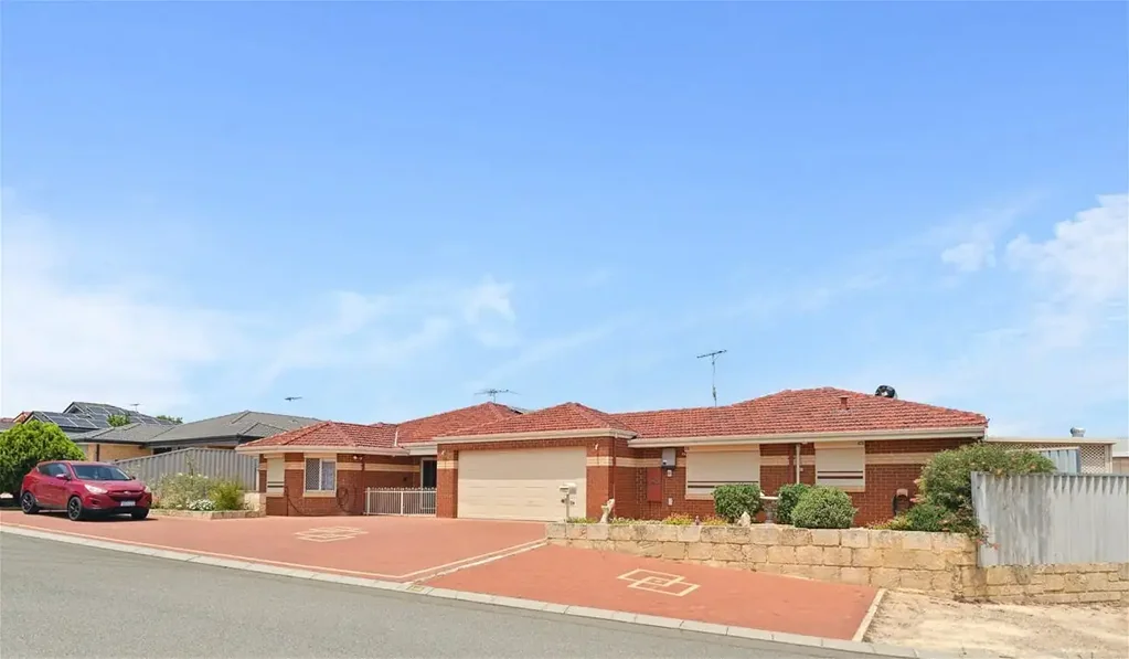 $750/w Spacious 3x2 Home