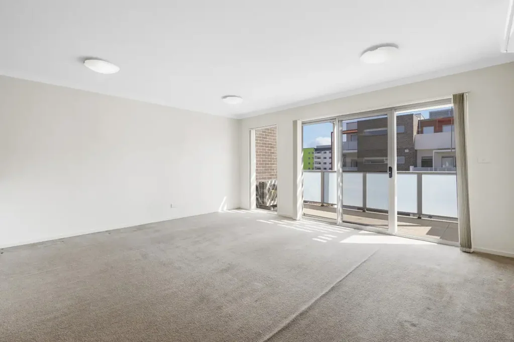 Spacious and Light Filled with Study