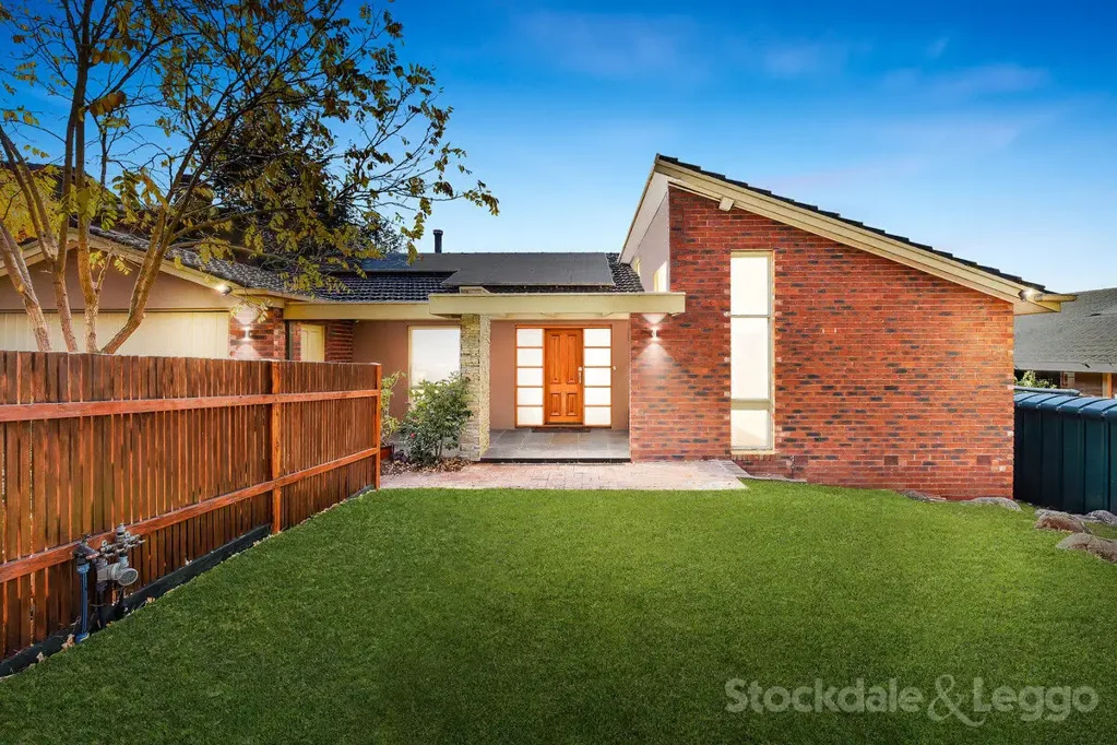 18 Homestead Drive, Wheelers Hill, VIC 3150