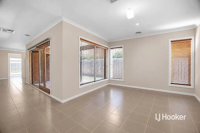 9 Spinifex Street, Point Cook, VIC 3030, 4 Bedrooms, 2 Bathrooms, House