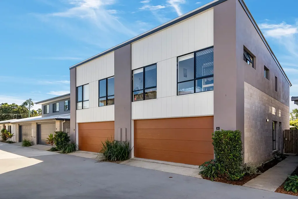 Mango Hill 4房 带两个起居区的现代化四卧室联排别墅 Modern Four-Bedroom Townhouse with Two Living Areas