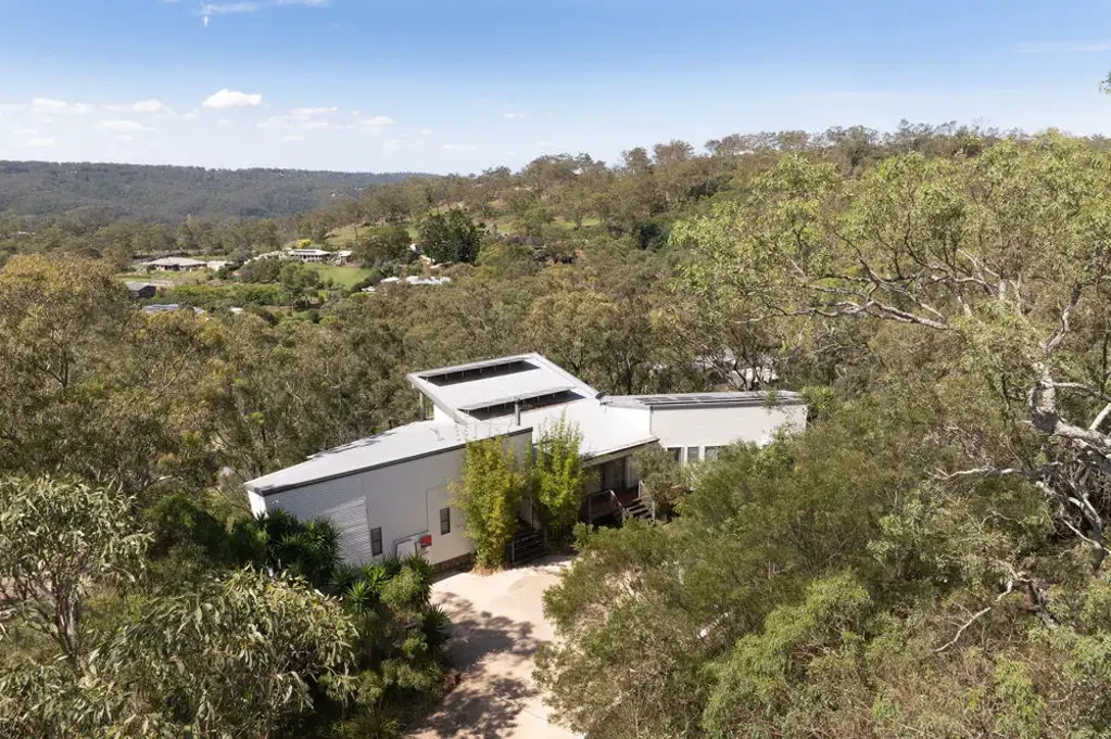 12 Rangeview Drive, Top Camp, QLD 4350