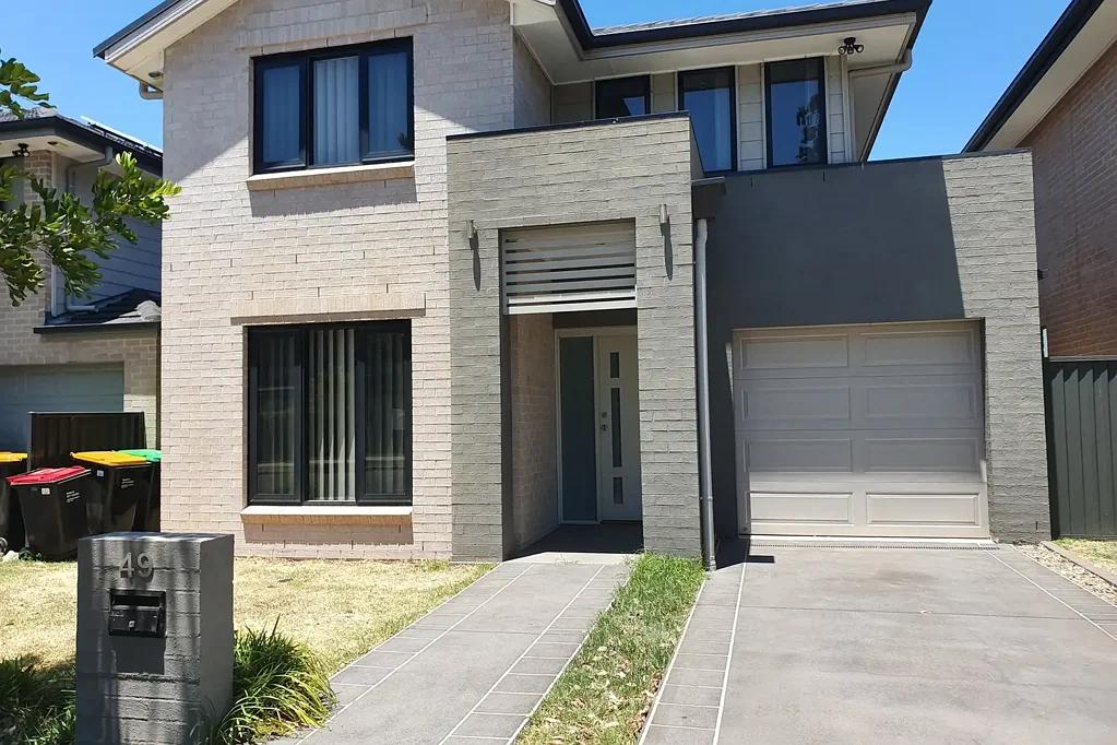 Gorgeous 4 Bedroom Home!