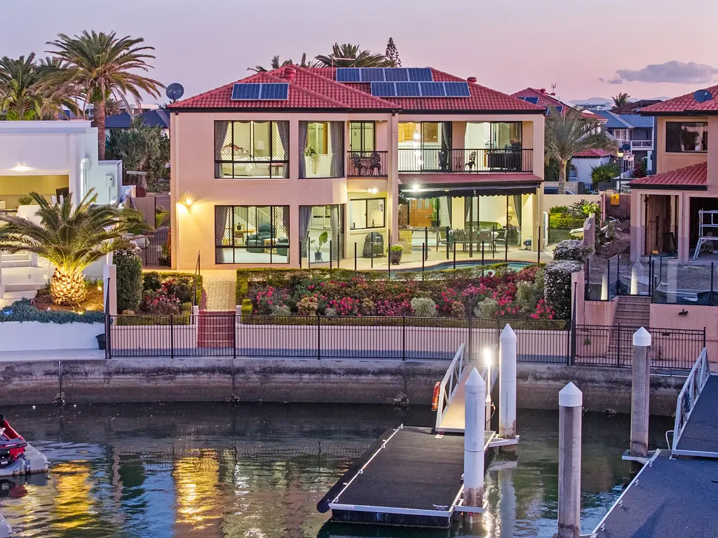 1 King James Court, Paradise Point, QLD 4216