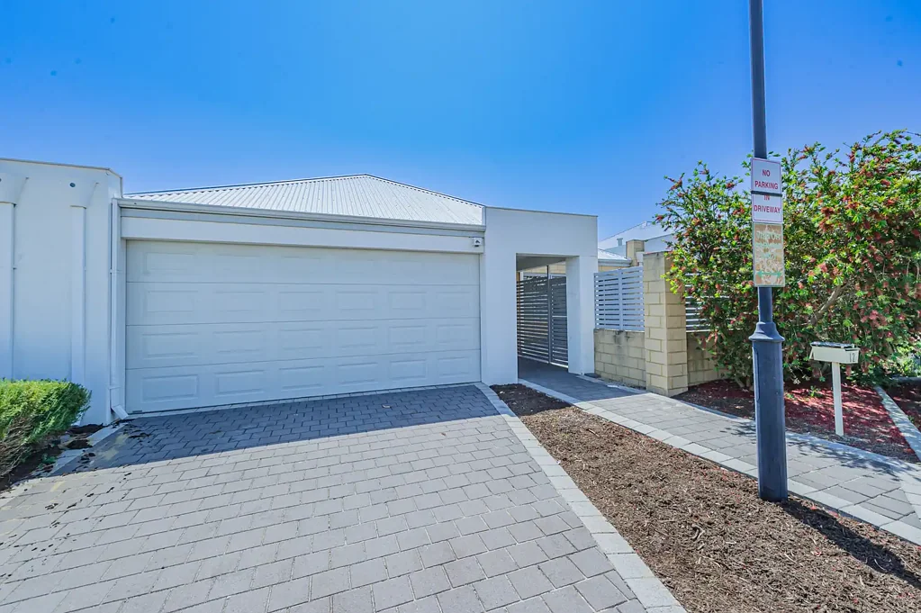 12/4 Montana Crescent, Dayton, WA 6055