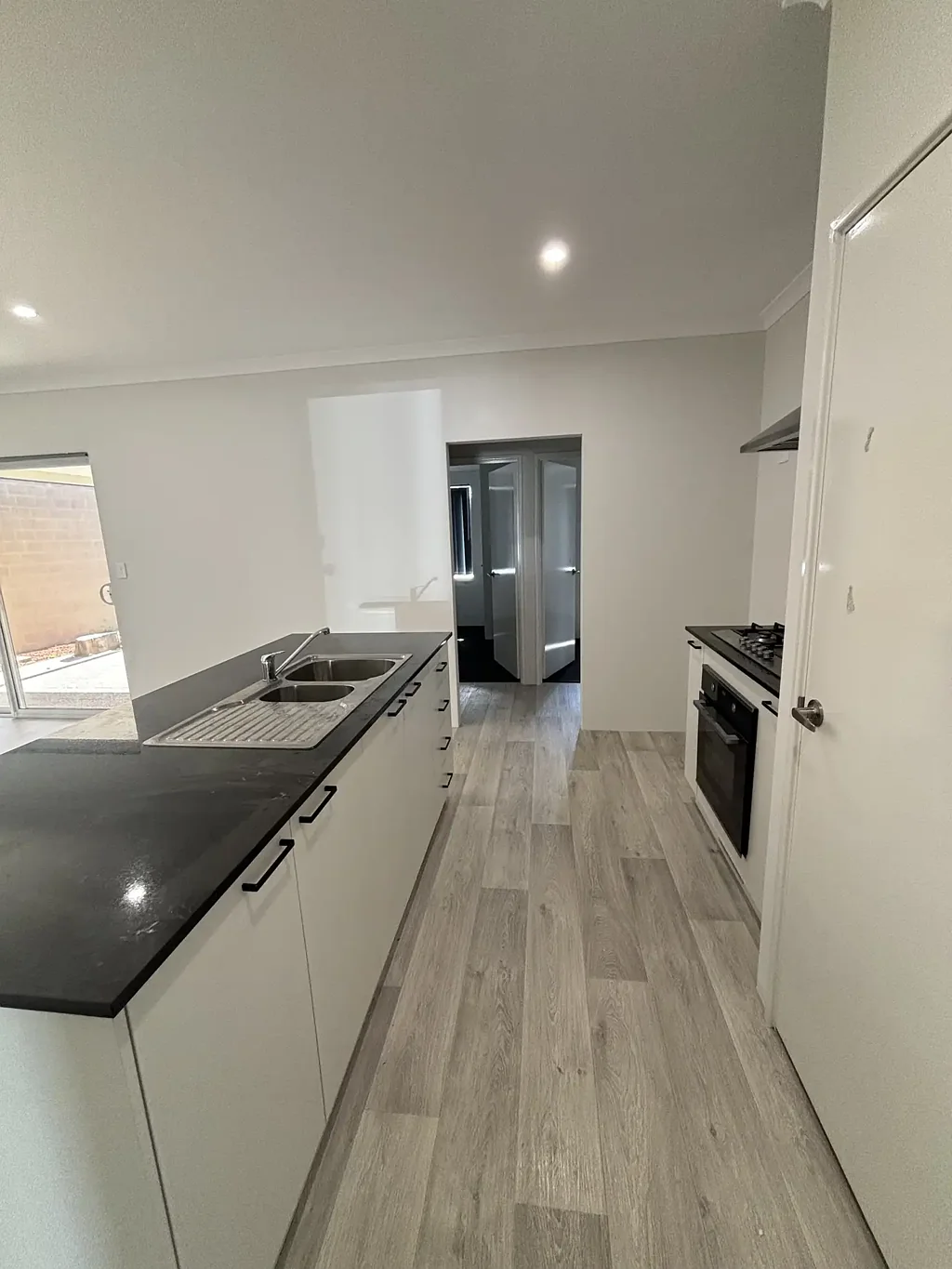 4x2 Family Home - freshly painted throughout