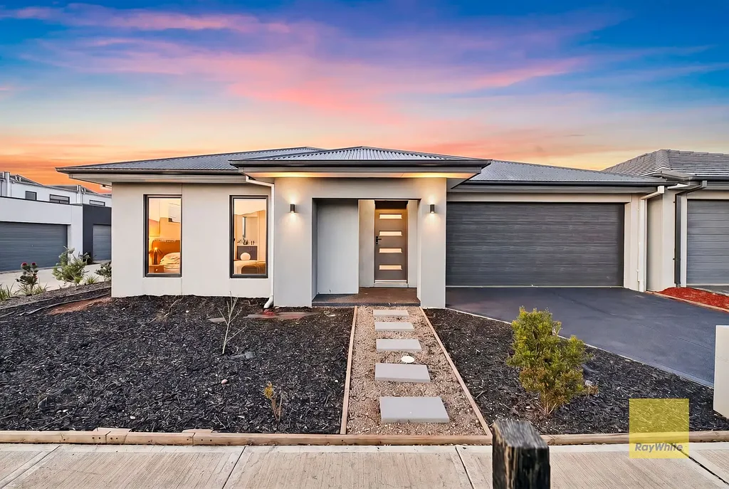 Truganina 3બેડરૂમ Stylish & Low-Maintenance Living in a Growing Truganina Pocket