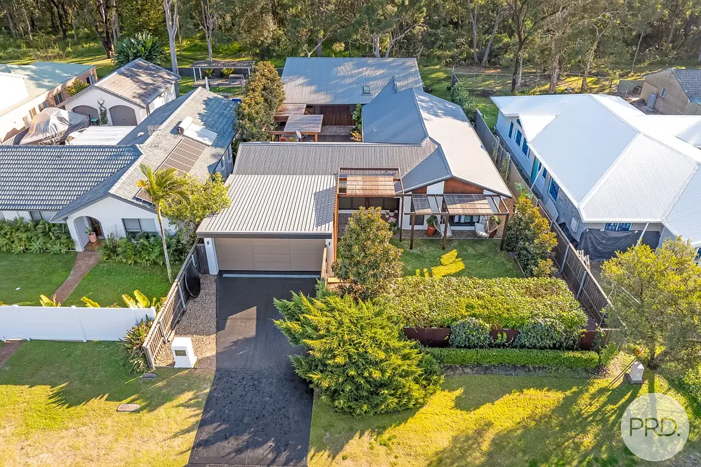 Salamander Bay 4 Bedroom Architectural Brilliance Meets Artistic Elegance