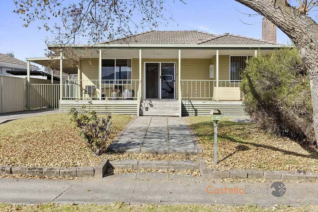 41 Hamilton Cres, Corryong, VIC 3707